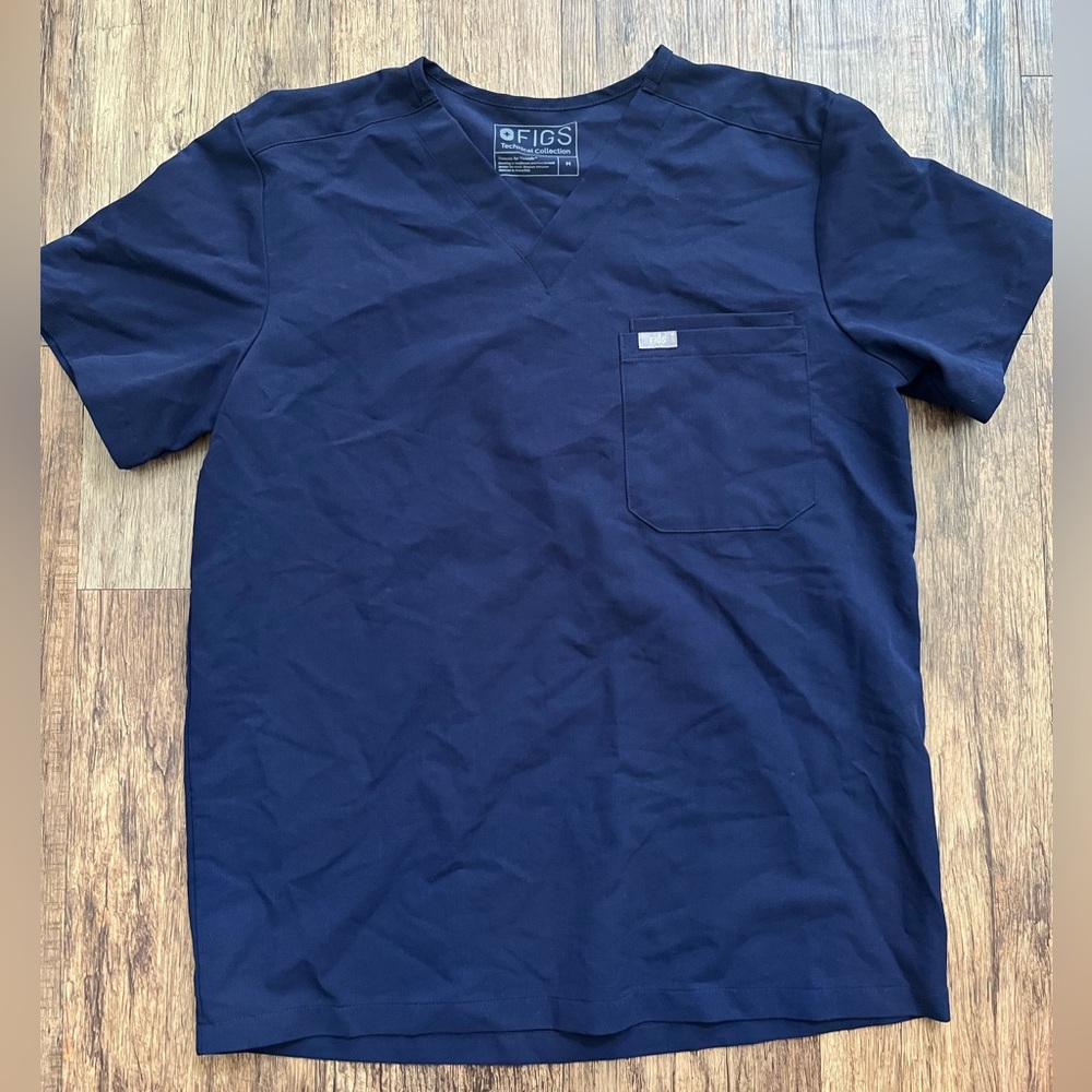 FIGS Men's Navy Leon Scrub Top, Men’s M